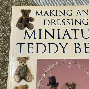 Making and Dressing Miniature Teddy Bears Julie K Owen Softcover David & Charles - Picture 1 of 19