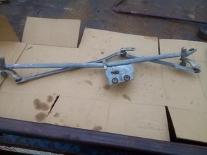 1997-2002 Dodge Ram 1500 OEM windshield wiper transmission 97 98 99 00 01 02 - Picture 1 of 1