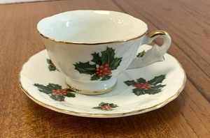Taza y platillo vintage Lefton Single Demitasse Holly 7951 pintado a mano Japón - Imagen 1 de 4