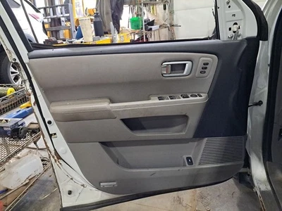 2013 Pilot Lh Driver Side Front Door Interior Trim Panel Lt Gray/Black B - Image 1 of 4