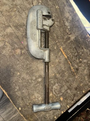 RIGID NO: 2 Heavy Duty  Pipe Cutter Tool 1/8 in To 2” NICE CONDITION - Image 1 of 4