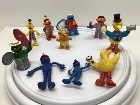 10 Vintage Sesame Street PVC Figures Big Bird, Grover, Cookie Monster 2” to 3” Cover