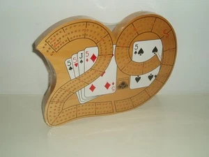 Wooden Cribbage board by David Westnedge. - Picture 1 of 3