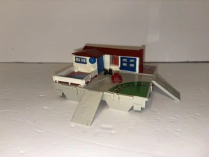 Micro Machines, Suburban House, Travel City, Galoob Incomplete - Picture 1 of 7