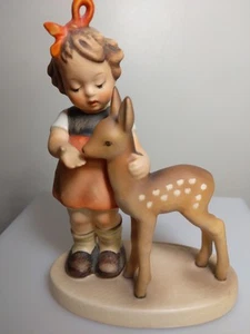 Goebel Hummel mit Deutschland "Freunde" Figur #136/1 5" groß - Bild 1 von 10