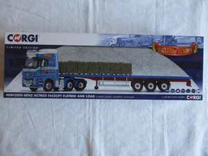 CORGI 1/50 CC13825 MERCEDES-BENZ ACTROS FACELIFT FLATBED AND LOAD CHARLIE LAUDER - Imagen 1 de 13