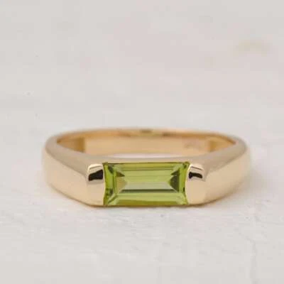 0.80 Ct Peridot Bezel Ring 10k Solid Yellow Gold - Image 1 of 4