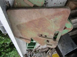 r58823 JOHN DEERE TRACTOR SUITCASE WEIGHT 30 40 50 series - Picture 1 of 2