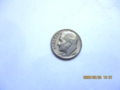 1967 ROOSEVELT DIME NO MINT MARK (WE) IS IN THE RIM - Image 1 of 2