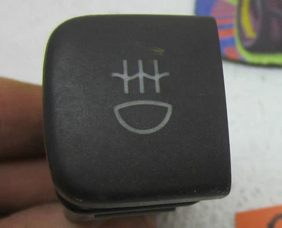 INTERRUPTOR DE LÂMPADA DE NEBLINA 94 96 97 98 PAINEL PLUGUE PRETO 4409231 CARRO para 94-98 SAAB 900 - Imagem 1 de 4