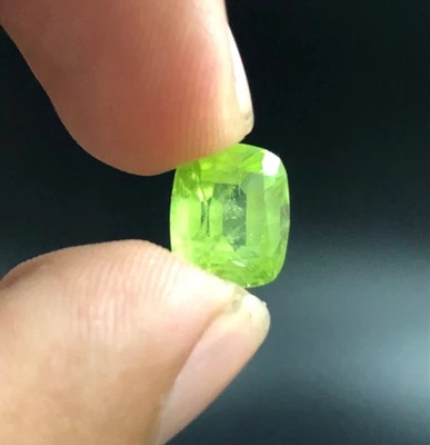5.00 ct Genuine Pakistan Peridot–Rare Healing Green Loose Gem for Jewelry Making - Image 1 of 4