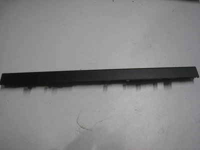 Lenovo IdeaPad S340-14IWL Hinge Cover Trim Bezel Strip Bar AP2GK000200 NERO - Immagine 1 di 3