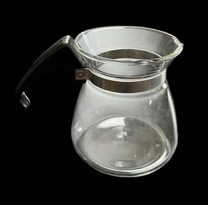 PYREX 802 4" Mini Single Serving 1.5 Cups Vintage Coffee Tea Pot Carafe - Picture 1 of 6