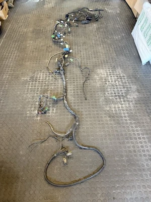 Toyota Land Cruiser FJ40 1979 tablero arnés de cables con fusible y relés #3 Foto 1 de 4