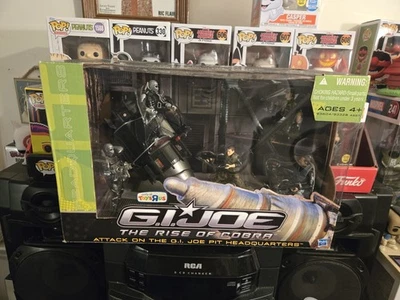 GI Joe Rise of Cobra Attack on the GI Joe Pit Headquarters 2009 Toys "R" Us New - Image 1 of 2
