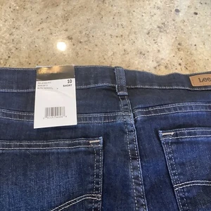 Neu mit Etikett Damen Stretch Relaxed Fit gerades Bein Jeans 10 kurz authentisch nordisch - Bild 1 von 3