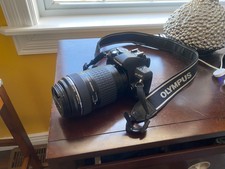 Olympus E-420 Camera Package 