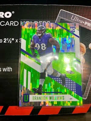 2017 Panini Unparalleled Lime Green Brandon Williams #36 Rookie RC V477 - Image 1 of 2