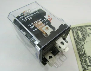 Nuevos relés Tyco bobina 12VDC 1/4" QC NO/NC 1HP/120VAC, 1.5HP/240VAC KUHP-5D51-12  - Imagen 1 de 12