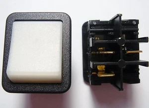 Interrupteur A Bascule 1xEINAUS 250V 16A Contrôle Lampe Exposition #19S01 - Bild 1 von 4