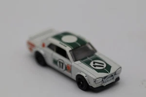 Hot Wheels Nissan Skyline 2000GT-R (Hakosuka) White #17 Racing Livery 2011 - Picture 1 of 3