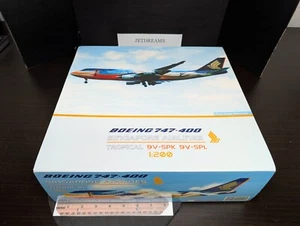1/200 SINGAPORE AIRLINES BOEING 747-400 TROPICAL COLORS 9V-SPL BLUE BOX - Picture 1 of 11
