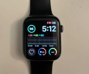 Apple Watch Series 4 16GB  GPS + Cellular (LTE and UMTS) Space Gray - Photo 1 sur 6