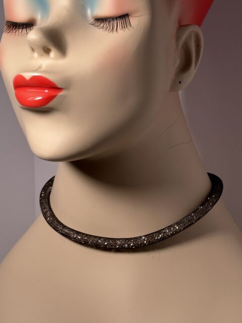 Choker com Folhas - Kiama  Swarovski necklace, Hair jewelry