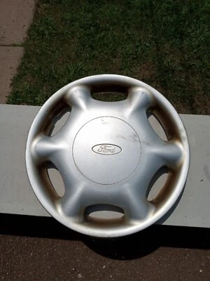 (1) Cubierta de rueda tapacubos Ford Contour 1995-1997 OEM 14" 6 radios p/n 94BB-1130-GE Foto 1 de 4