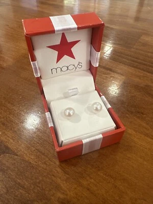 Macy’s Fine Pearl Earings/Opaque Cult Pearl Studs 7-7.5mm Cfwp Stud 14k - Image 1 of 4