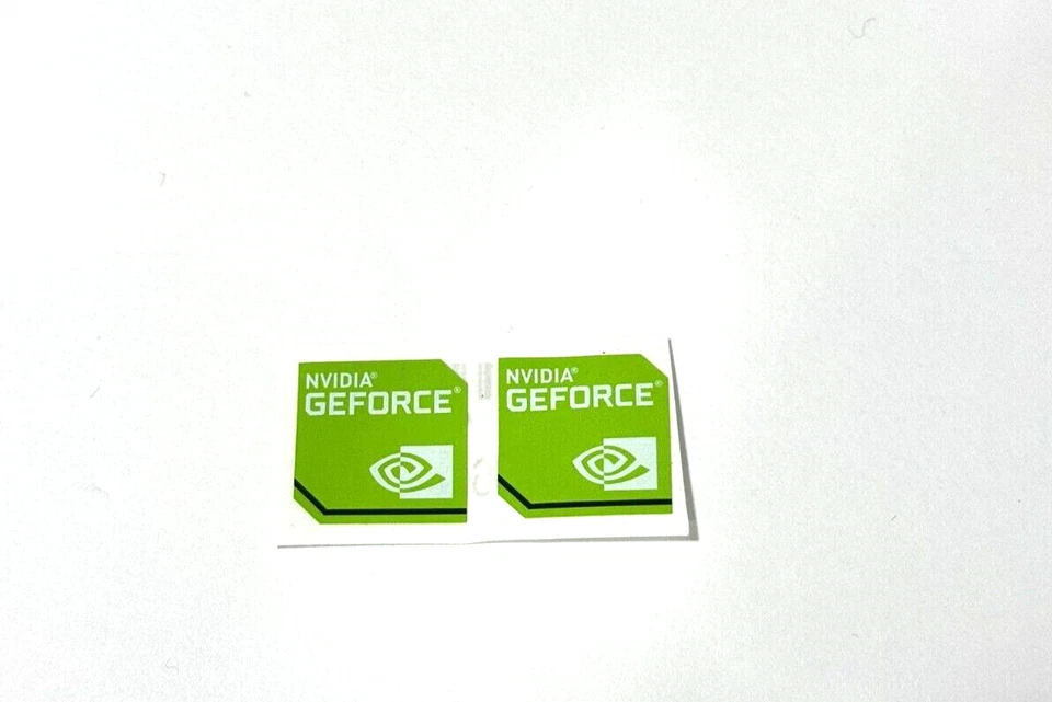 2 pezzi NVIDIA GEFORCE adesivo etichetta logo decalcomania custodia badge 17 mm x 17,5 mm - Immagine 1 di 1