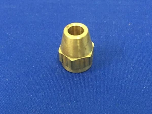 CATERPILLAR 3B9401 ADAPTER STRAIGHT PIPE TO TUBE NSN: 4730-00-266-0533 - Bild 1 von 4