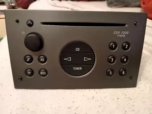 VDO CDR 2005 Opel Autoradio CD Corsa Meriva Omega Signum Vectra 24469306 uy8 TOP - Bild 1 von 3