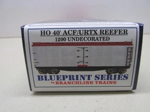 BRANCHLINE-#1200-UNDECORATED-40' REEFER-LOT R-KIT-HO SCALE - Picture 1 of 3