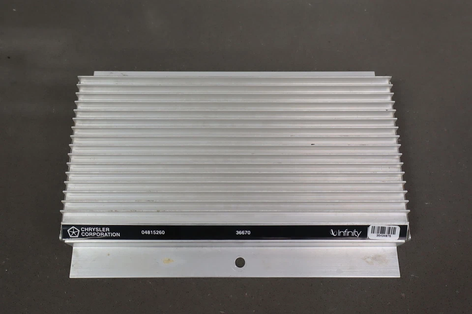 1997-1999 Plymouth Chrysler Prowler OEM Infinity радио усилитель - Изображение 1 из 4