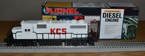NEW Lionel 6-18812 Kansas City Southern KCS GP-38 Diesel Locomotive - VIDEO - Picture 1 of 15