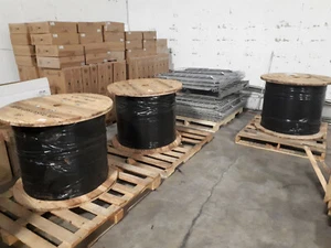 sst drop directric cable 1 to 12 fibers / diélectrique fibre optique 1 a 12 brin - Picture 1 of 12