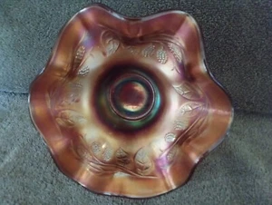 Fenton Carnival Glass Blackberry Spray Hat Vase In Amethyst - Picture 1 of 10