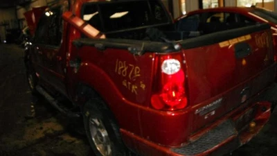 Condensador de CA Sport Trac compatible con 01-05 EXPLORER 1388979 Foto 1 de 4