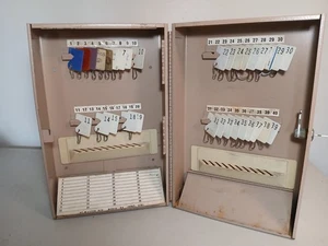 Ke-Master Locking 40 Key Tag Wall Cabinet Lock Box Security Safe Vintage W/ Key - Picture 1 of 8