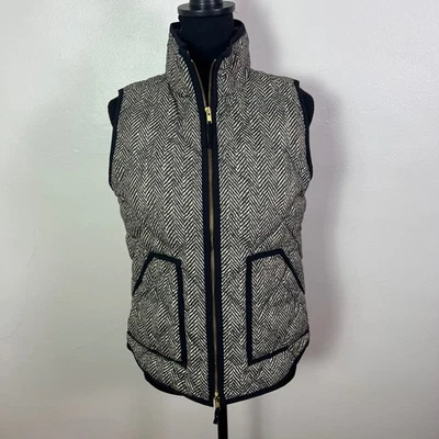 J. Crew Herringbone Quilted Puffer Vest Women's Size S Black Beige Zip Up - Image 1 of 4