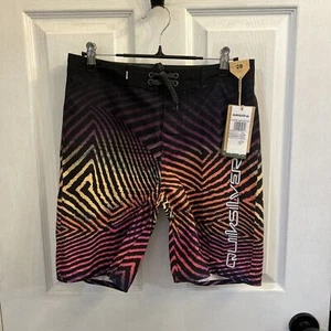 NWT Quiksilver Youth Boys Everyday Faded YTH 17 Boardshort Swim Trunk Size 28/14 - Picture 1 of 24