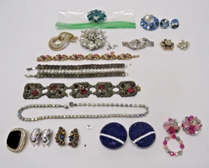 Vintage Costume Jewelry Lot Rhinestone Repair Repurpose Boucher Trifari Robert - Picture 1 of 24