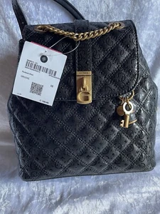 Guess Rucksack Bagpack Schwarz Glänzend Mit Logo und Anhänger NEU Mit Etikett - Bild 1 von 10