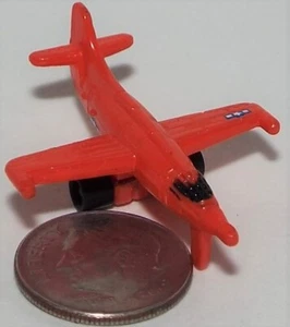 Sehr kleine Micro-Maschine X-1 Raketenflugzeug in Orange (erstes Super-Sonic-Flugzeug) - Bild 1 von 4