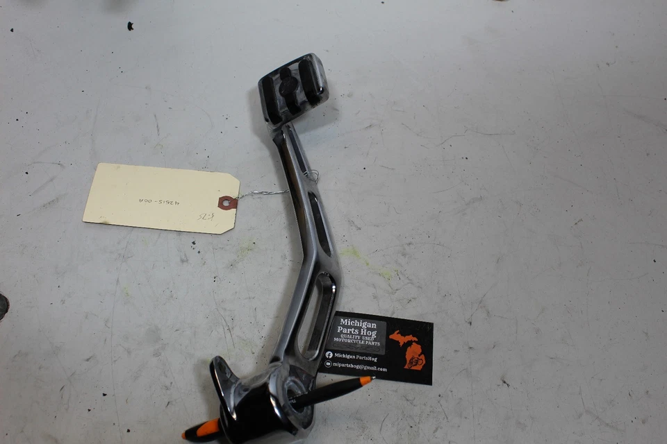 Pedal de palanca de freno Harley OEM Softail ranurado cromado Billet raspado Foto 1 de 4