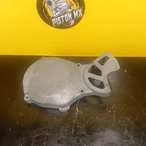 COUVERCLE CARTER ALLUMAGE YAMAHA 85 YZ 2002 2003 2004 2005 2006 2008 2009 2011 - Foto 1 di 5