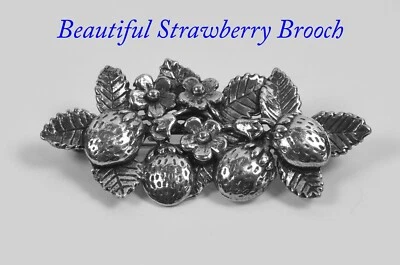 Hermoso Broche Fresa MASJ Maureen Ann Storey Jones Plateado Estaño Foto 1 de 2