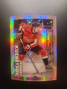 2022-23 Topps Chrome Sticker NHL Refractor /99 #517 Evgeny Kuznetsov Washington  - Bild 1 von 3