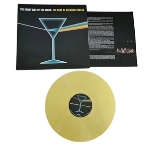 The Sunny Side Of The Moon: The Best Of Richard Cheese Yellow Single LP Vinyl - Bild 1 von 11